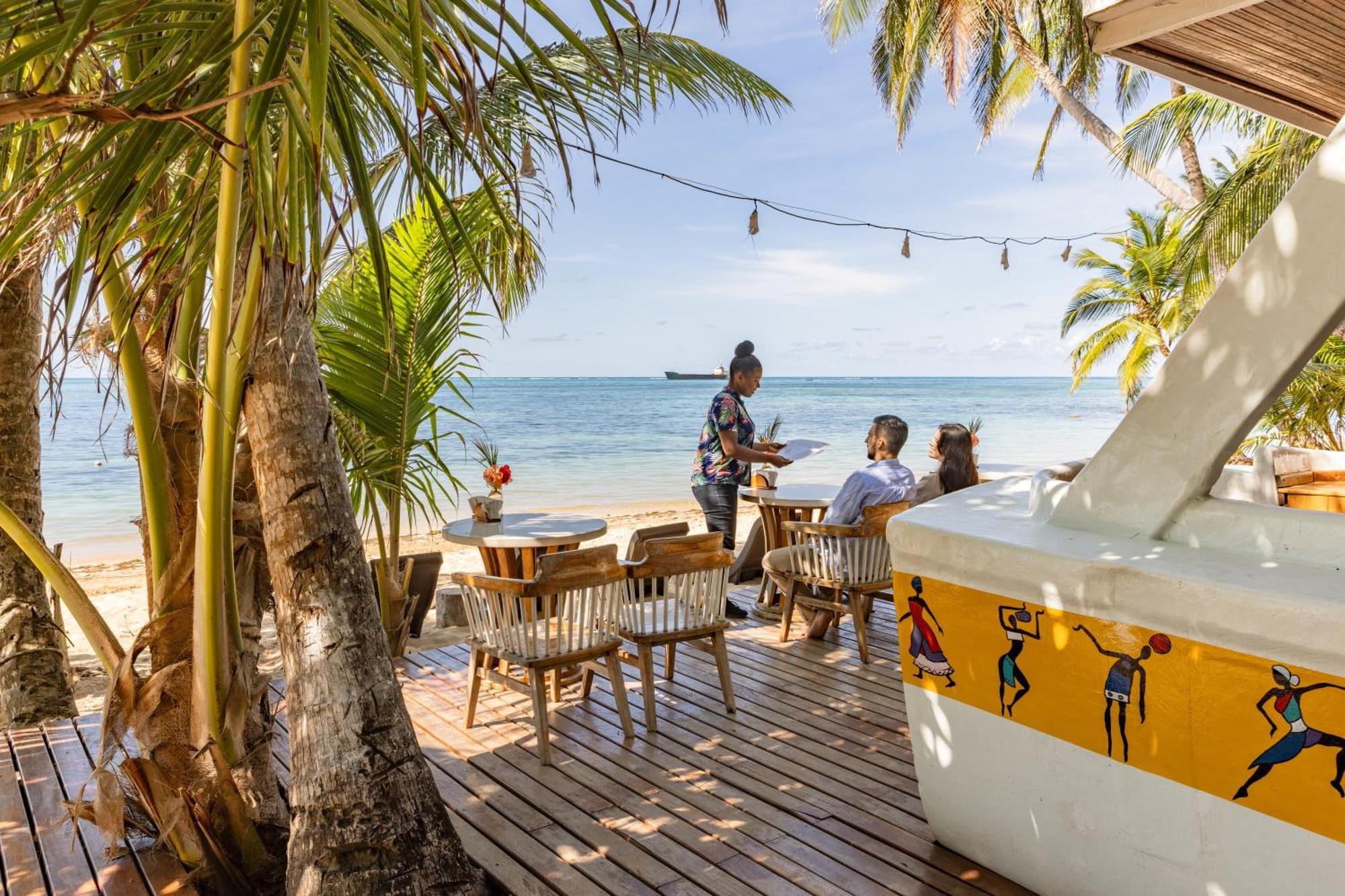 Yemaya Reefs, A Small Luxury * Little Corn Island