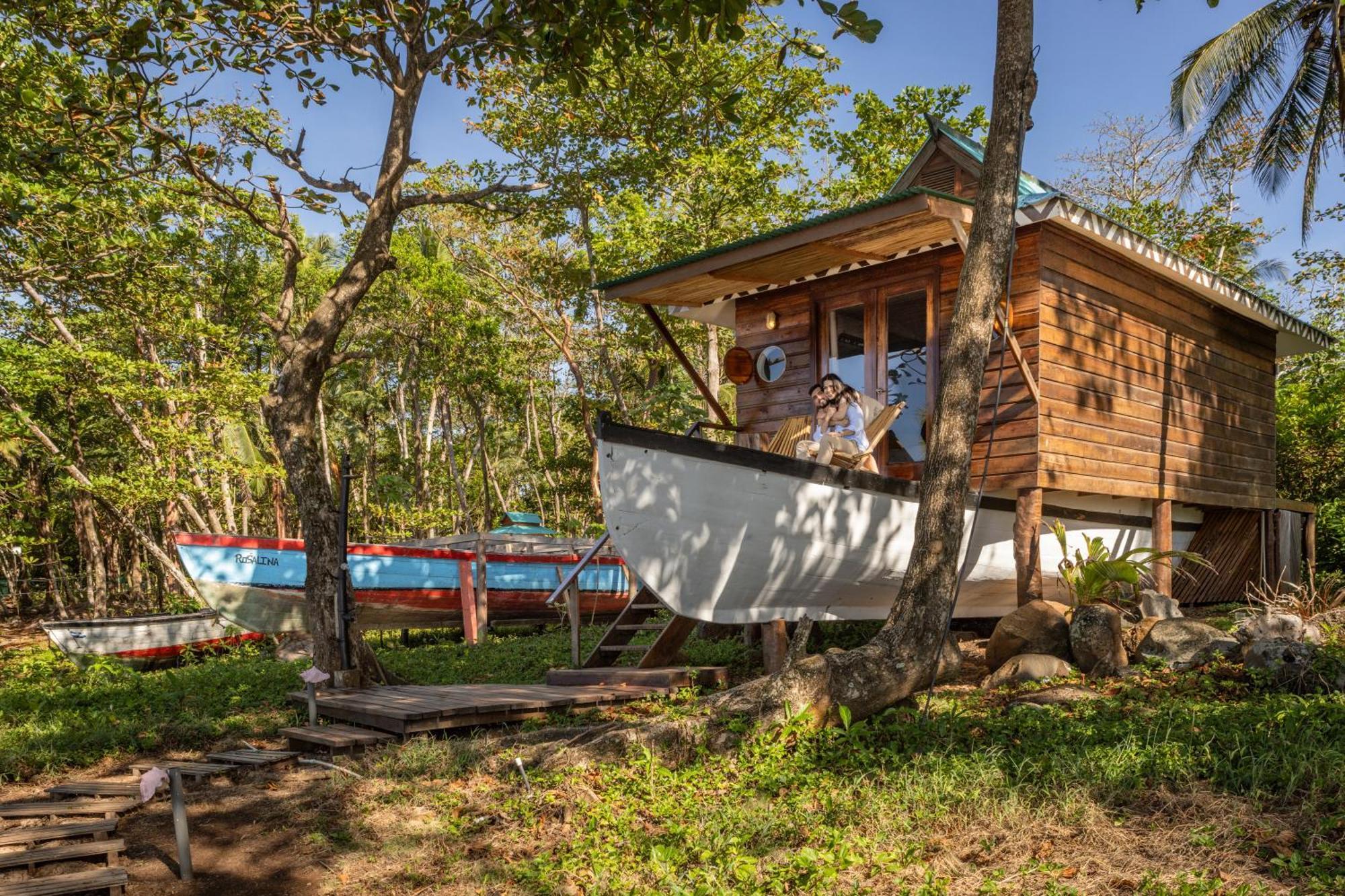 Yemaya Reefs, A Small Luxury