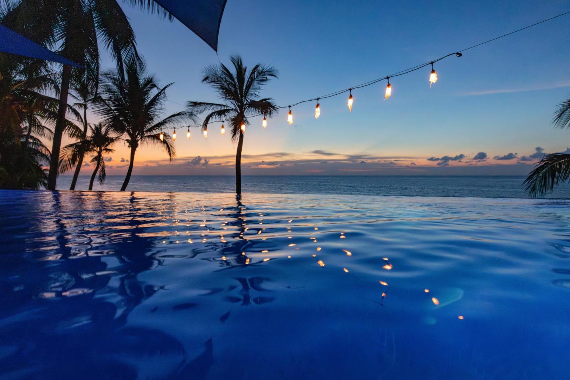 Yemaya Reefs, A Small Luxury * Little Corn Island